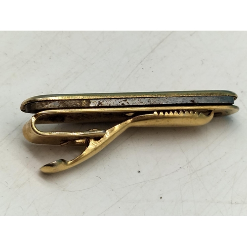 670 - Tie Pin Pen Knife. 5cm Long.