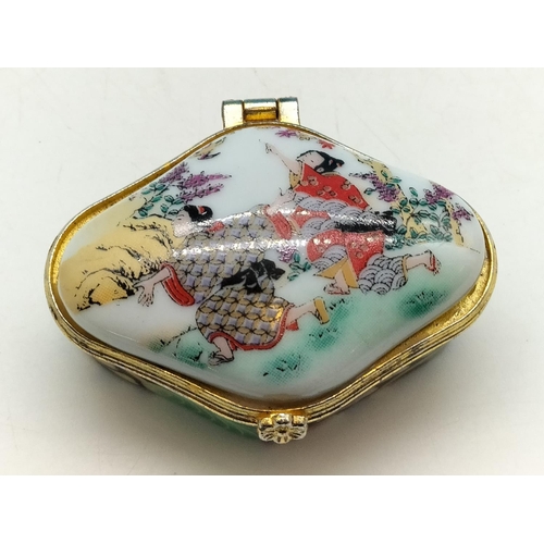 15A - Japanese Satsuma 6cm Trinket Box, 7cm Oriental Perfume Bottle plus c1900s Kutani Hand Painted 6cm Sn... 