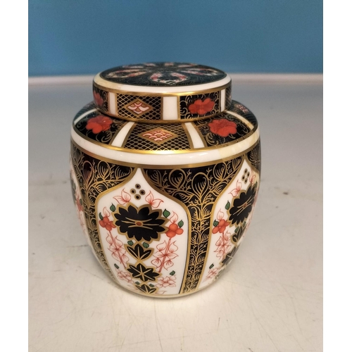 10 - Royal Crown Derby Old Imari Pattern 1128 Ginger Jar 10cm Diameter x 11.5cm (h) Second quality