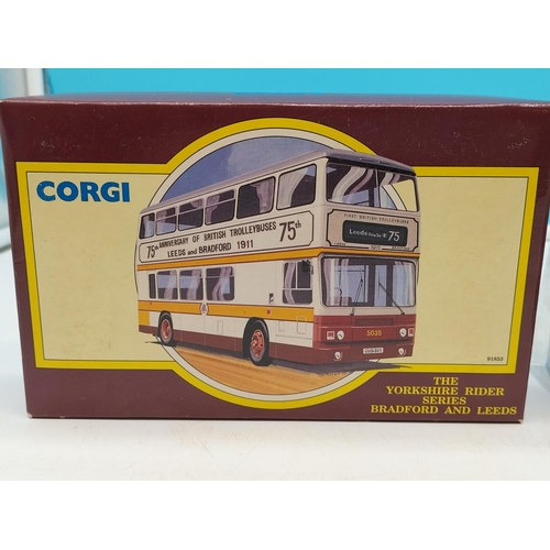 166 - 4x Corgi Buses Plus Tram to Incl. Plaxton Coach 91905 Leicester Open Top Tram 36602