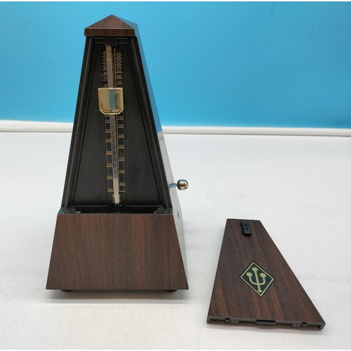 282 - Mechanical 22cm Metronome. Requires Key.