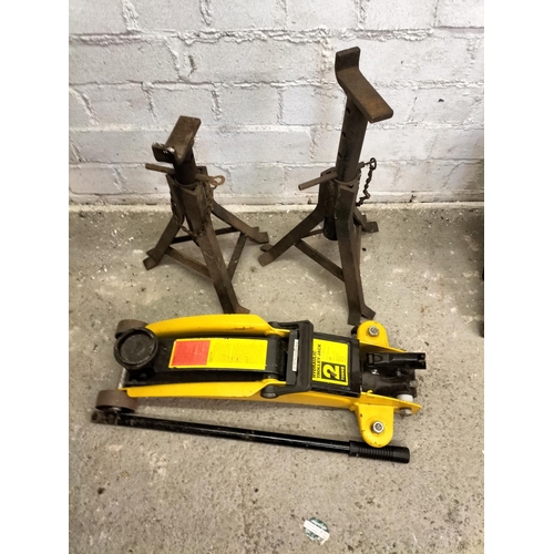 476 - Halfords 2 Ton Trolley Jack (54cm Long) plus Axle Stands. Collection Only.