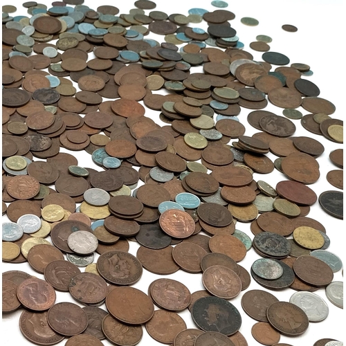 521 - Basket of Mixed Coins to include Pennies, Half Pennies and World Coins.