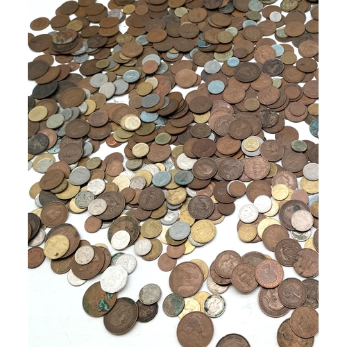 521 - Basket of Mixed Coins to include Pennies, Half Pennies and World Coins.