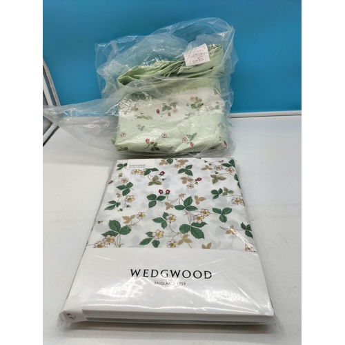 568 - Wedgwood 'Wild Strawberry Double and King Size Duvet Cover Sets.