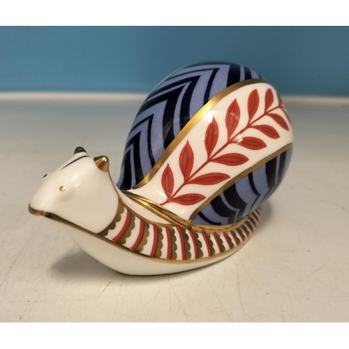 7 - Royal Crown Derby Snail Paperweight. Gold Stopper 13 x 7.5cm (h)