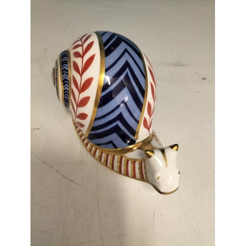 7 - Royal Crown Derby Snail Paperweight. Gold Stopper 13 x 7.5cm (h)