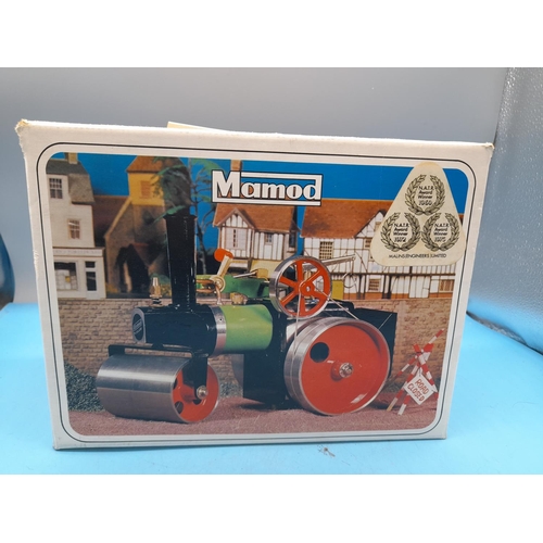 82 - Boxed Mamod Model S.R. 1a Steam Roller Engine. Lovely Condition.