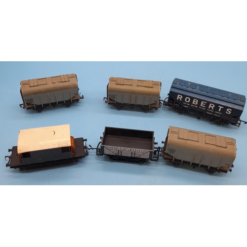 110 - Hornby Rolling Stock to include Roberts Hopper Wagon, Scarwood Coal plus 4 Others.