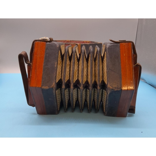 162 - Boxed Vintage Lachenal 20 +1 Button Concertina No 148981. Lovely Condition.