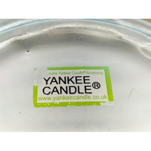 435 - Yankee Candle Shade and Stand. 14cm High, 19cm diameter.