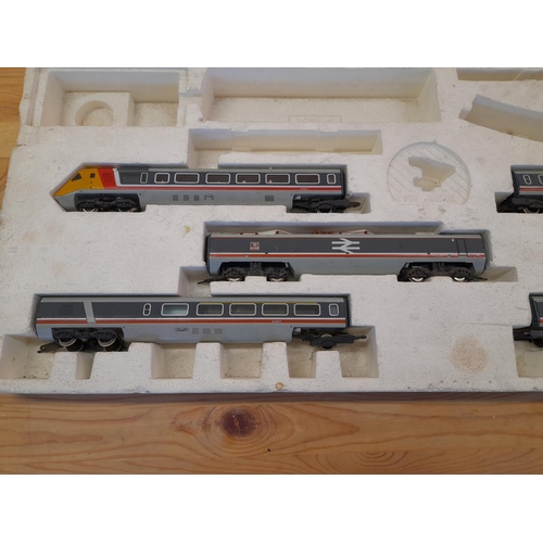 545 - Hornby 00 Gauge British Rail Advanced Passenger Set.