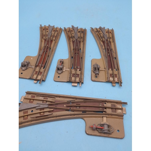 557 - Hornby Dublo 3 Rail Left Hand Point Sets (4).