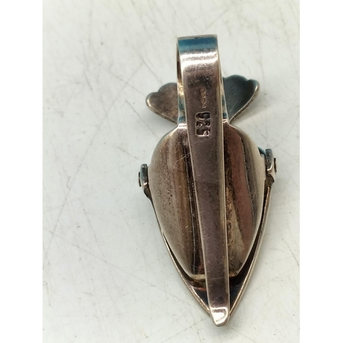 639 - Edwardian 925 Silver Napkin Clip.