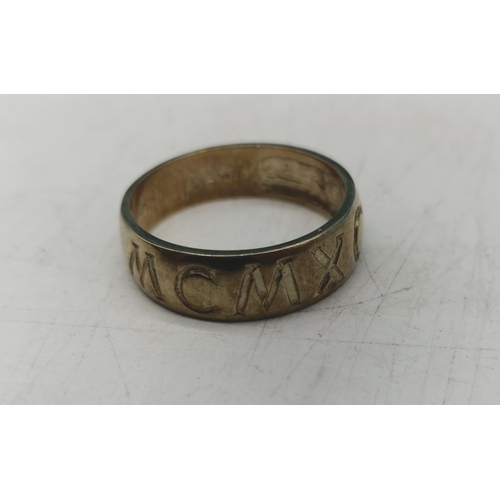 20 - 375 Hallmarked Gold Ring, Engraved MCMXCVIII. Size M. 3.3 Grams.