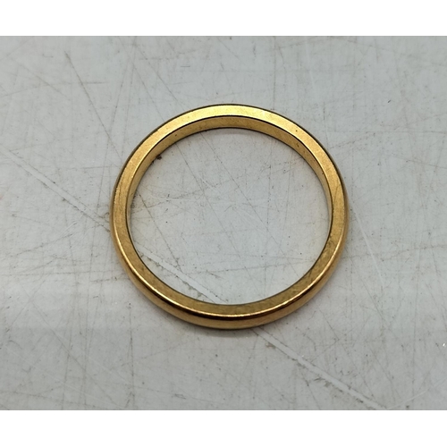 45 - 22ct Gold Hallmarked Band Ring. Size M. 3.8 Grams.