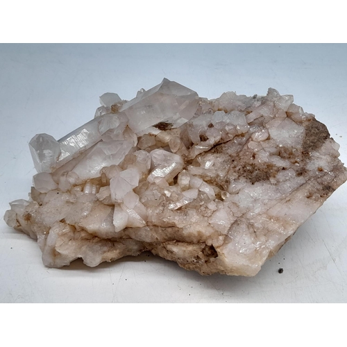 578 - Quartz Crystal 1.4kg