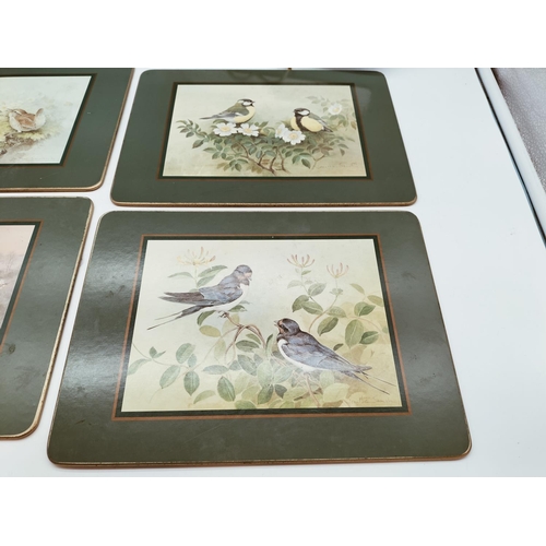 100 - (723) - Boxed Set of 6 Cloverleaf 'British Birds' Laminated Placemats. 28cm x 20cm