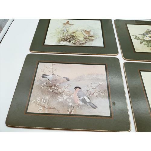 100 - (723) - Boxed Set of 6 Cloverleaf 'British Birds' Laminated Placemats. 28cm x 20cm