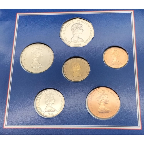 19 - Set of Five Brilliant Uncirculated Coins to Incl. Seychelles, Barbados, Eastern Caribbean, Cook Isla... 