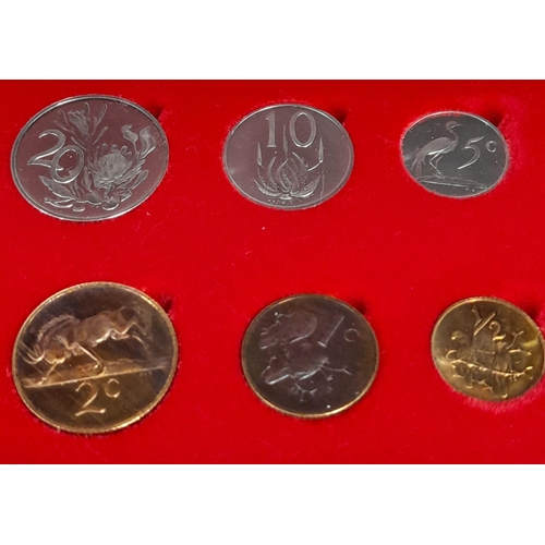 2 - 1981 Collection of Ten Cased South African Coins to Incl. Two 22kt Gold 2 & 1 Rand Coins, Five 80% S... 