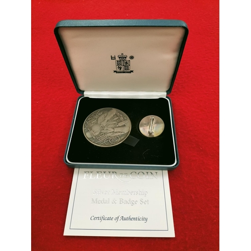 52 - Silver Fleur De Coin Membership Medal & Badge Set. Total Weight 91g