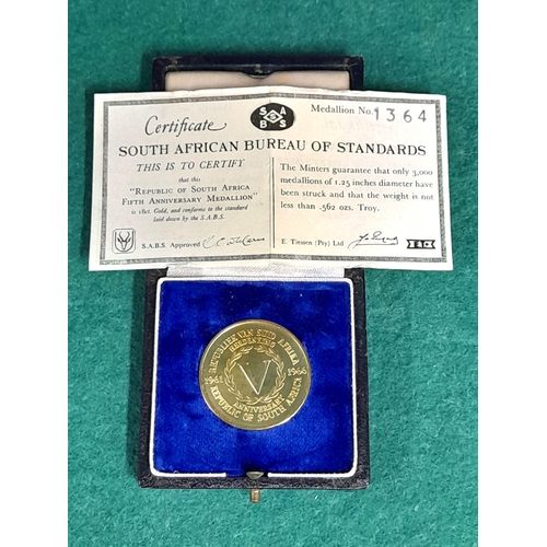 6 - Medallion Number 1364, South African Fifth Anniversary Medallion In 18 carat Gold Weighing 17.6g Min... 