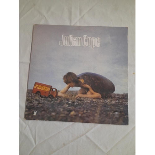 32 - Prog Rock/Classic Rock LPs (6) to include Julian Cope MERL 48 'Fried' A//1 B//1, ILPS 9861 'Saint Ju... 