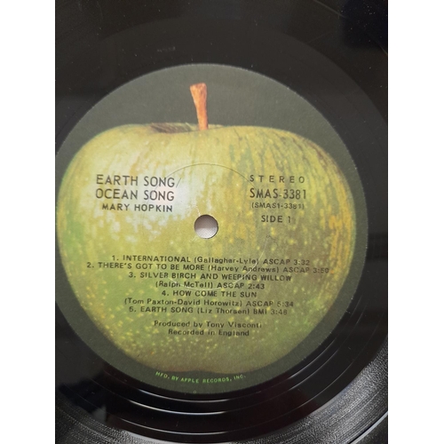 79 - Female Artist LPs (3) to include ODE 77016 Carol King 'Rhymes to Reason' A-1 B-1, SMAS 3381 Mary Hop... 