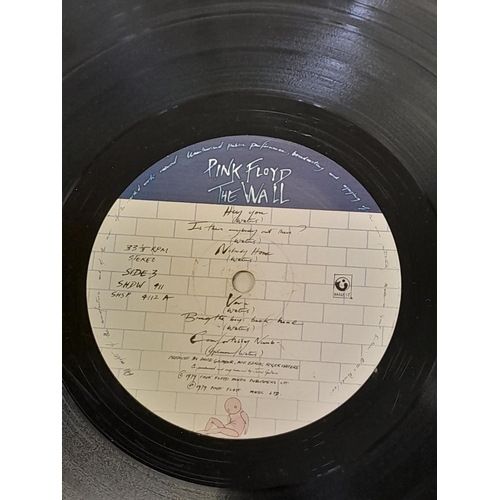 140 - Pink Floyd LPs (3) To Include SHVL 804 