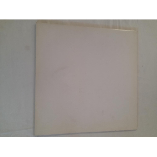 153 - Beatles Collection of LPs (4) to include PCS 7067/8 'White Album' Unnumbered, No Inserts. 709-3 710-... 