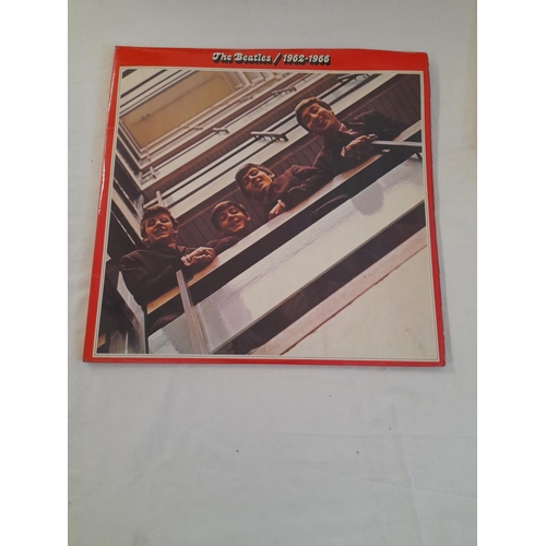 153 - Beatles Collection of LPs (4) to include PCS 7067/8 'White Album' Unnumbered, No Inserts. 709-3 710-... 