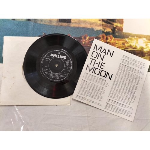 190 - Philips 88457 'Man on the Moon' The Story in Sound of the Apollo 11 Moon Landing, 20th July 1969. Wi... 