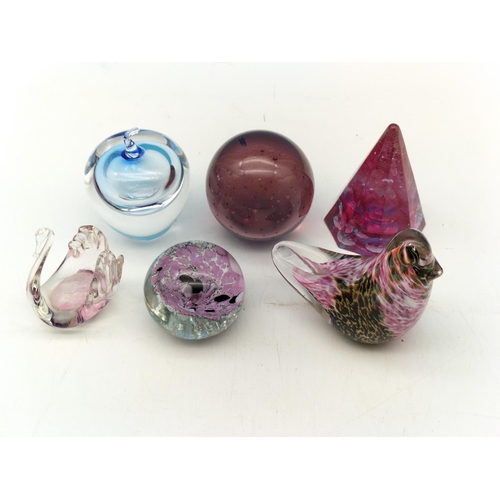 517 - Collection of Paperweights (5) plus Bird Figure. Tallest 10cm.