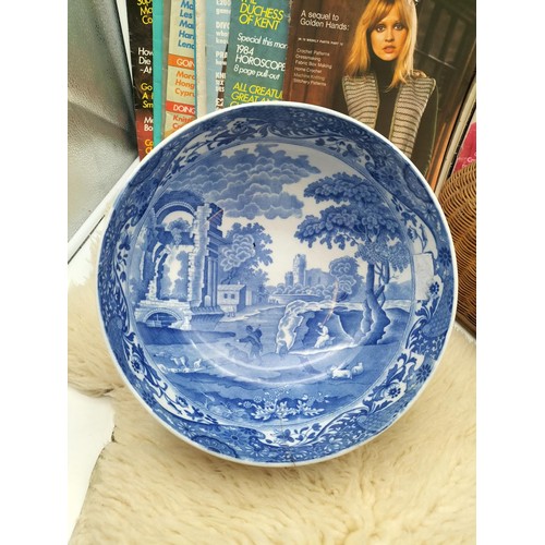 569 - Blue and White Early Copeland Spode Italian Bowl (26cm Diameter) A/F Crack to Side, 3 x Ceramic Ball... 