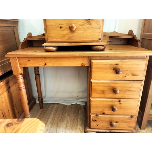 569 - Four Piece Pine Bedroom Set To Include Dressing Table 106 x 86 x 46cm Chest of drawers 76 x 60 x 43c... 