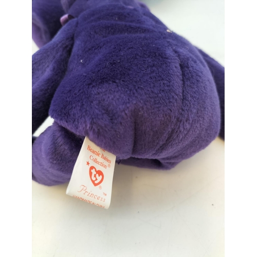 210 - TY Beanie Buddies and Beanie Babies to include 'Britannia', 'Buckingham' and 'The Princess Diana Mem... 