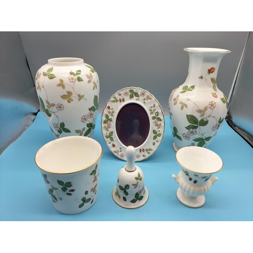 233 - Collection of Wedgwood 'Wild Strawberry' Items (6) to include Vase, Picture Frame, etc. Nip to Base ... 