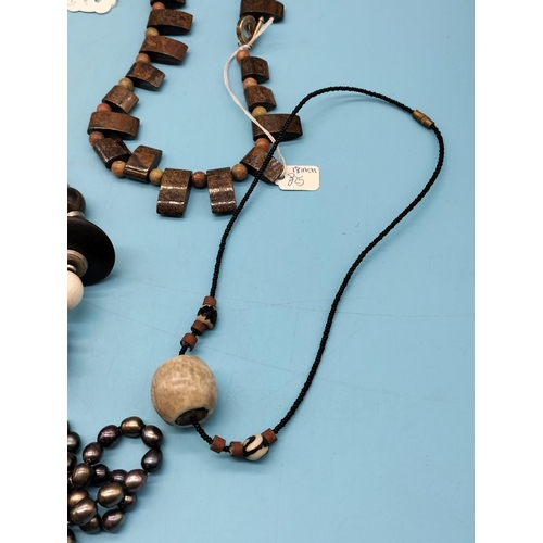 510 - Collection of Vintage and Modern Costume Jewellery, Mostly Necklaces.