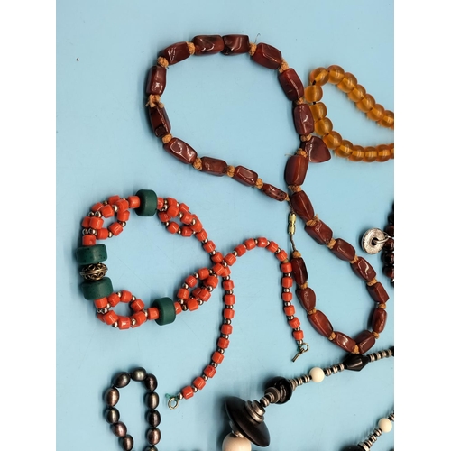 510 - Collection of Vintage and Modern Costume Jewellery, Mostly Necklaces.