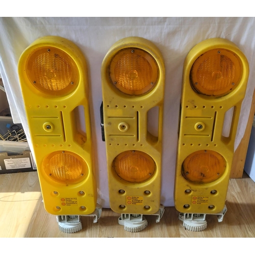 520 - 3 x Railway Engineering Track Maintenance Lights. 90cm Tall. Collection Only.