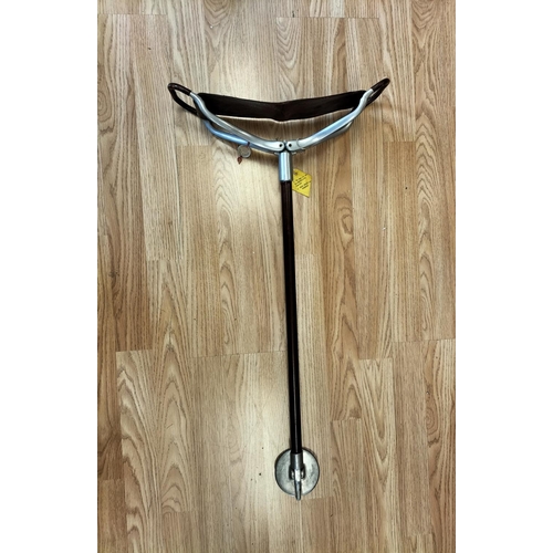182 - Shooting Stick plus Tripod Chair (Seat Height 51cm).