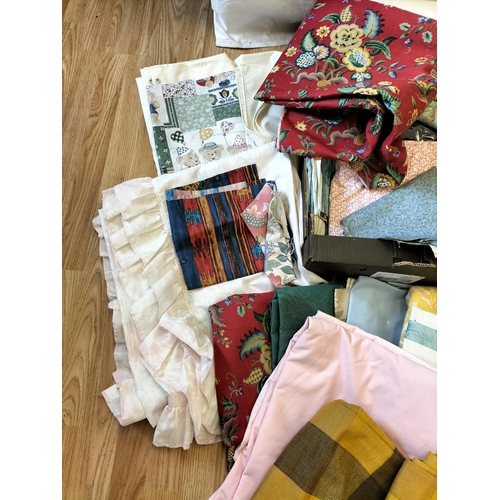 525 - Box of Vintage Fabric to include Curtains, etc.