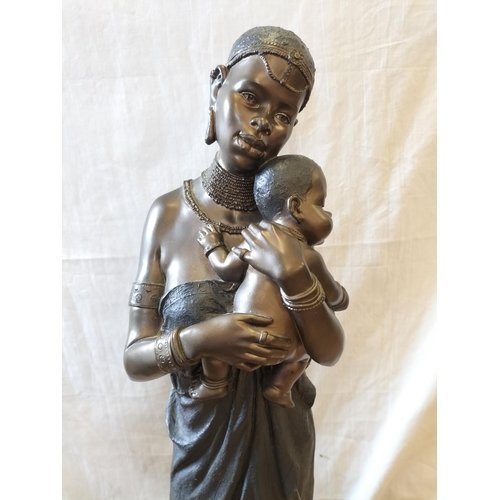 131 - Large 62cm Resin Maasai Mother and Child Figure. Collection Only.