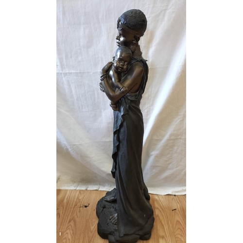 131 - Large 62cm Resin Maasai Mother and Child Figure. Collection Only.