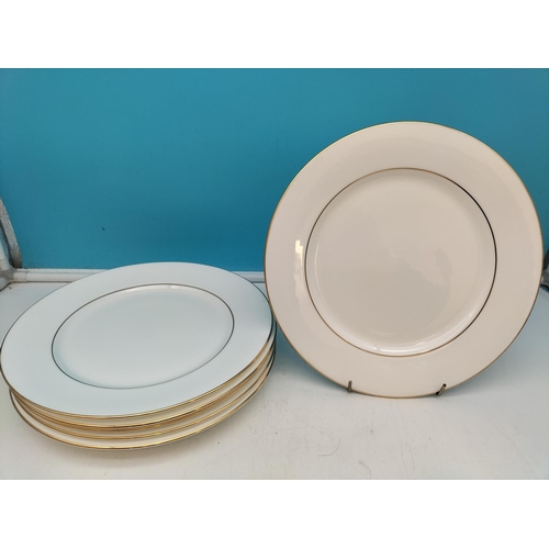 330 - Royal Doulton 'Signature Gold' 27cm Dinner Plates (6), 20cm Dessert Plates (6) plus Royal Doulton 'G... 