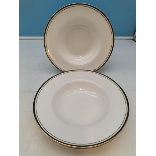 330 - Royal Doulton 'Signature Gold' 27cm Dinner Plates (6), 20cm Dessert Plates (6) plus Royal Doulton 'G... 