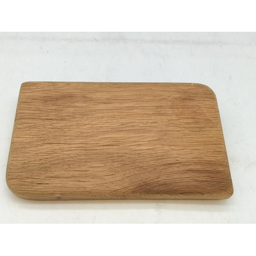 164 - Cheese Board with Mouse Decoration. 21cm x 13cm.