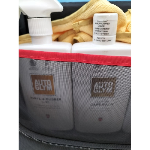 250 - New Autoglym Lifeshine Full Car Care Protection and Cleaning Kit.