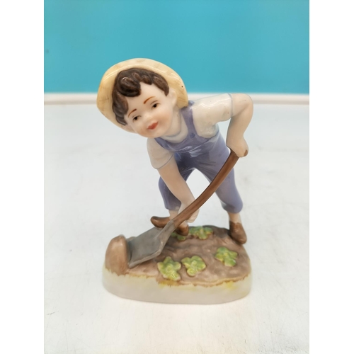 46 - Royal Doulton 13cm Figure 'Tom Sawyer' HN 2926 plus Royal Worcester 'Saturday's Child' Figure (Does ... 